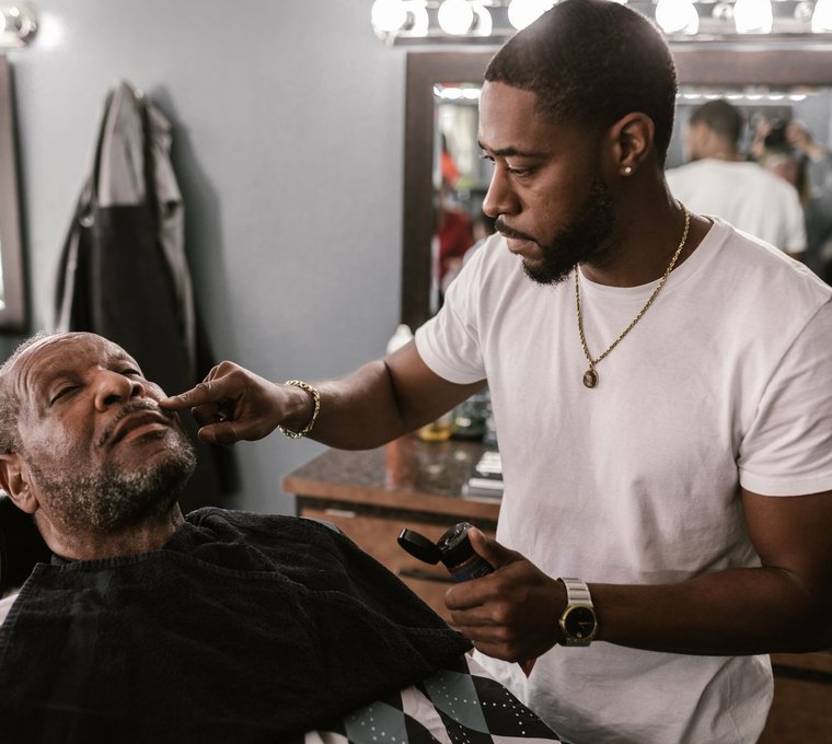 Un barbershop où l'on ne se presse pas